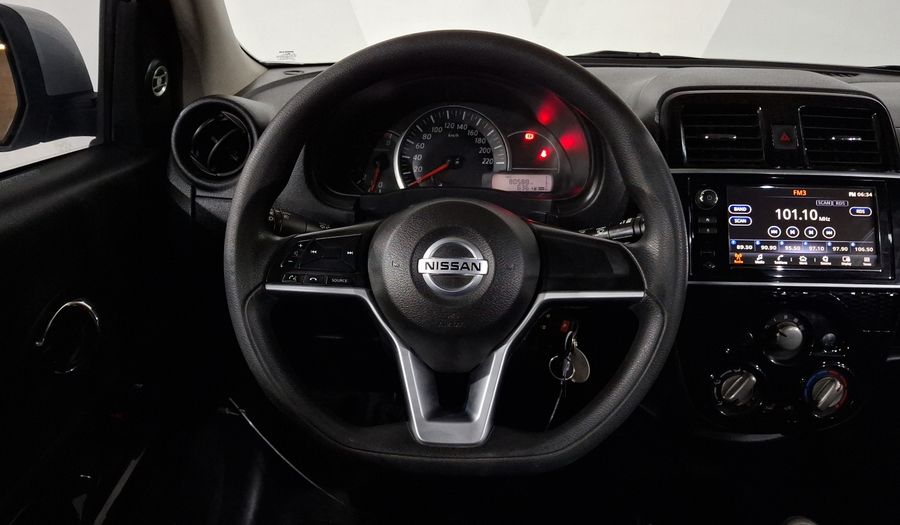 Nissan March 1.6 ADVANCE Hatchback 2021