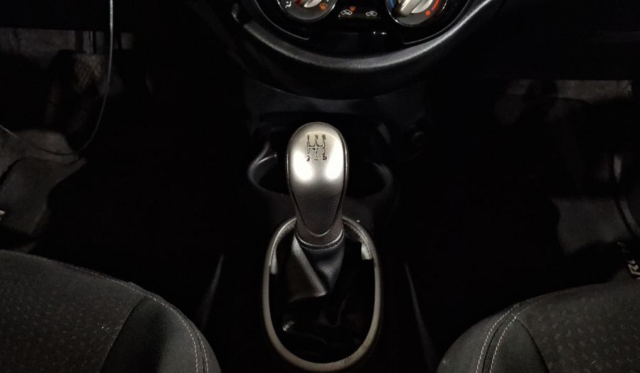 Nissan March 1.6 ADVANCE Hatchback 2021