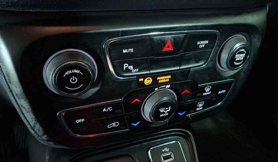 Jeep Compass 2.4 LONGITUDE AUTO 4WD Suv 2018