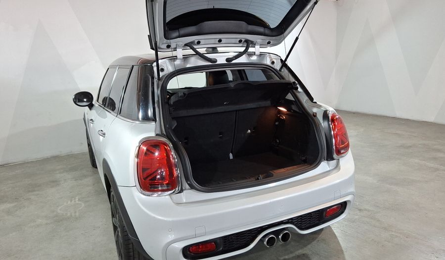 Mini Cooper S 2.0 COOPER CHILI DCT Hatchback 2021