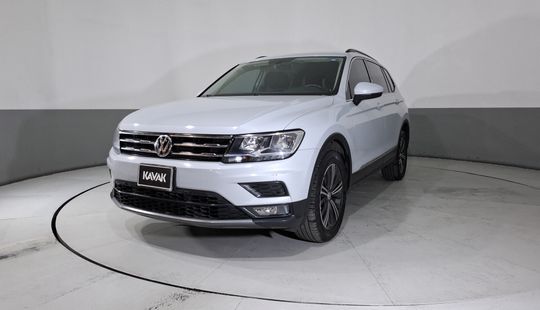Volkswagen • Tiguan