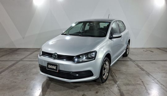 Volkswagen • Polo