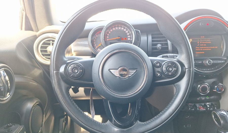 Mini Cooper 1.5 COOPER AUTO Hatchback 2018