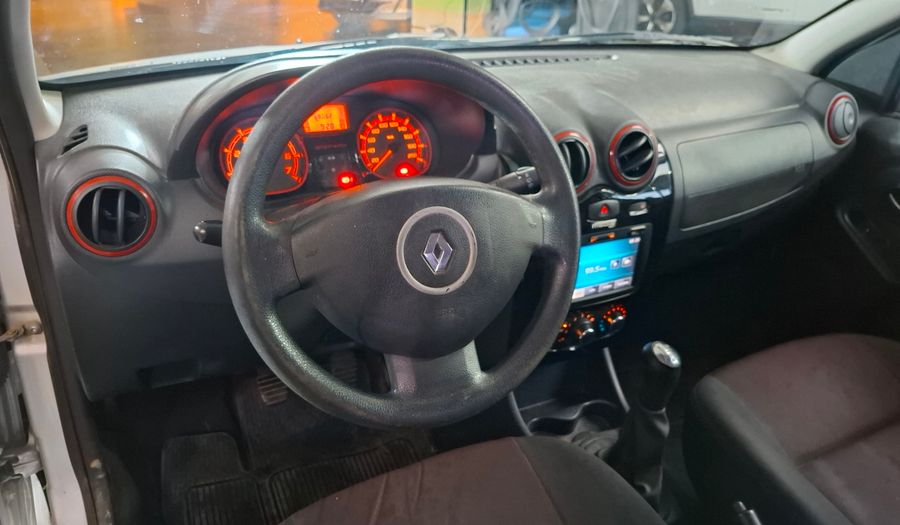 Renault Sandero Stepway 1.6 STEPWAY PRIVILEGE NAV Hatchback 2013