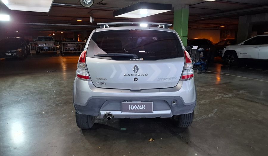 Renault Sandero Stepway 1.6 STEPWAY PRIVILEGE NAV Hatchback 2013