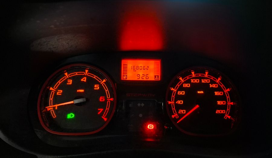 Renault Sandero Stepway 1.6 STEPWAY PRIVILEGE NAV Hatchback 2013