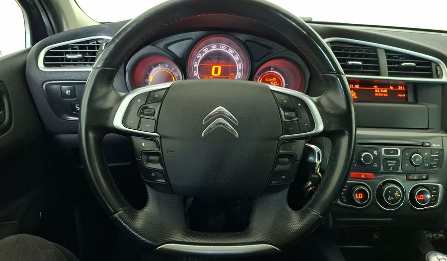 Citroen C4 1.6 120 HP SEDUCTION Hatchback 2012