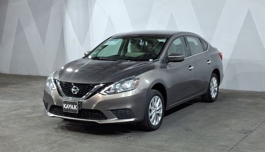 Nissan • Sentra