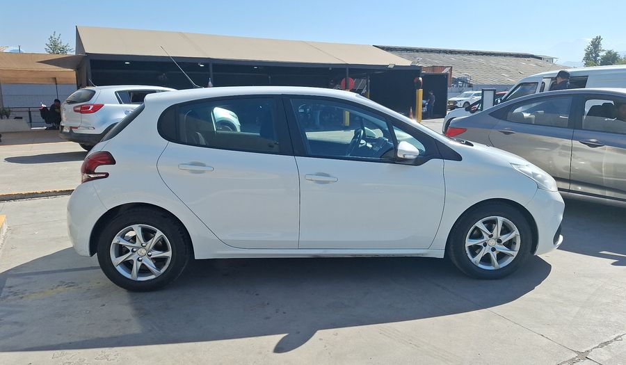 Peugeot 208 1.6 BLUEHDI 100 HP ACTIVE Hatchback 2018