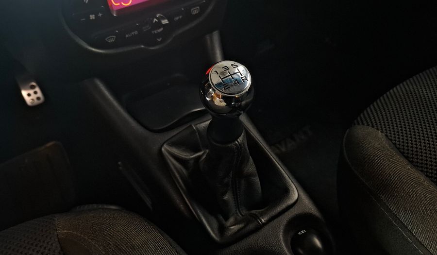 Peugeot 207 COMPACT XT 1.6 Sedan 2009