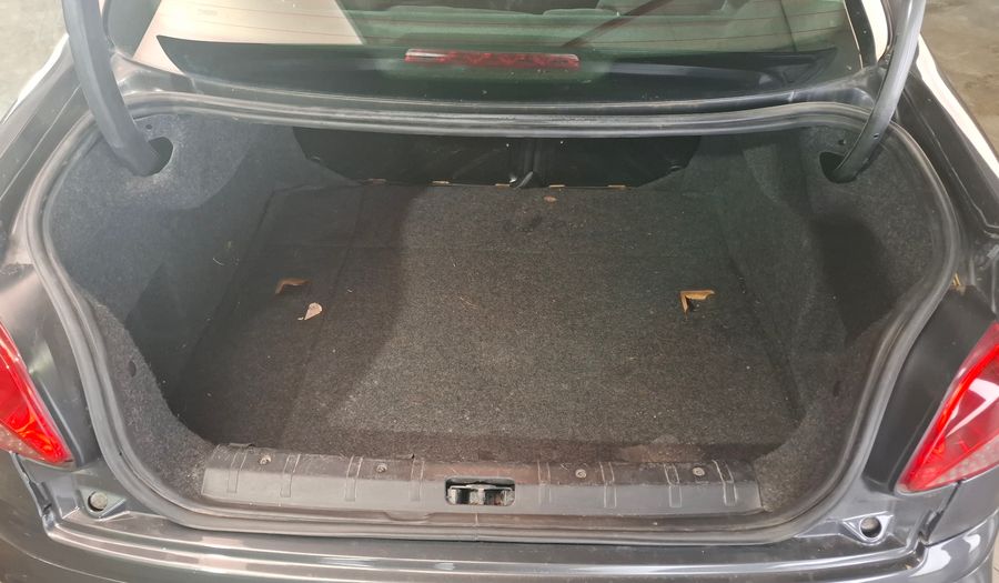 Peugeot 207 COMPACT XT 1.6 Sedan 2009