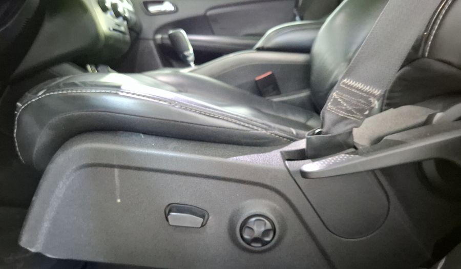 Dodge Journey 2.4 SXT+ 7 LUJO Suv 2016