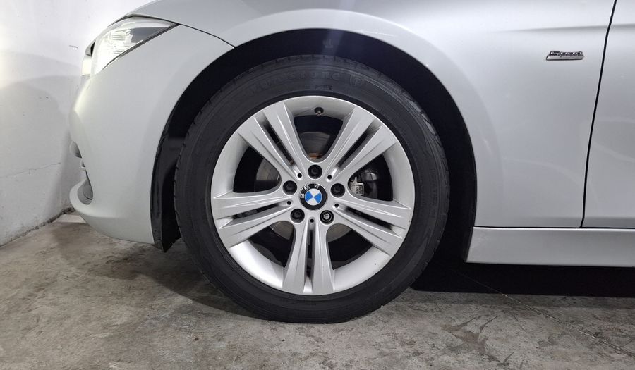 Bmw Serie 3 2.0 320IA SPORT LINE Sedan 2016