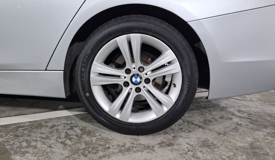 Bmw Serie 3 2.0 320IA SPORT LINE Sedan 2016