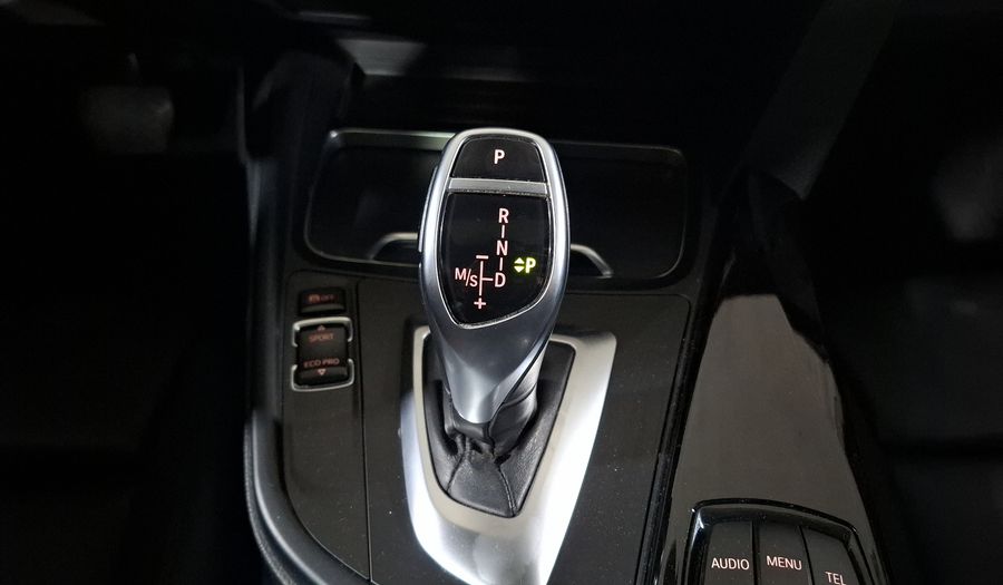 Bmw Serie 3 2.0 320IA SPORT LINE Sedan 2016