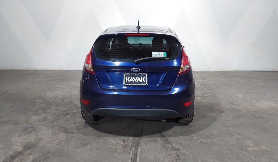 Ford Fiesta 1.6 SE MT Hatchback 2016