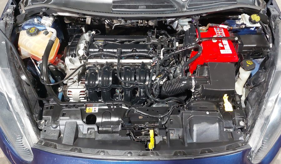 Ford Fiesta 1.6 SE MT Hatchback 2016