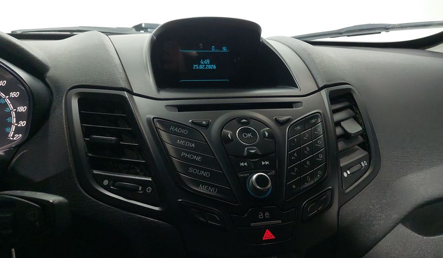 Ford Fiesta 1.6 SE MT Hatchback 2016
