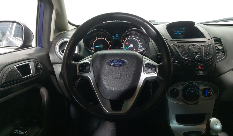 Ford Fiesta 1.6 SE MT Hatchback 2016