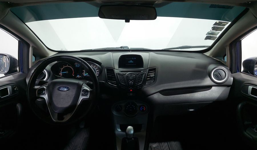 Ford Fiesta 1.6 SE MT Hatchback 2016