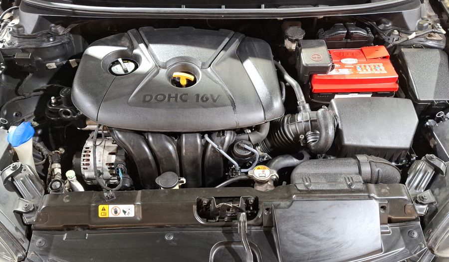 Hyundai Elantra 1.8 LIMITED TECH NAVI AT Sedan 2016