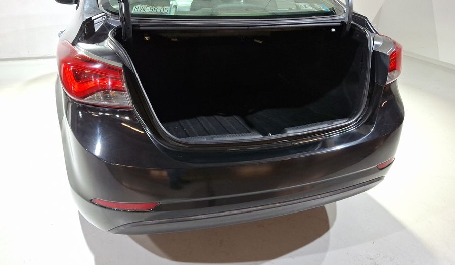Hyundai Elantra 1.8 LIMITED TECH NAVI AT Sedan 2016