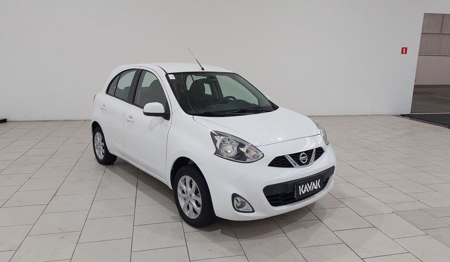 Nissan March 1.0 SV Hatchback 2016