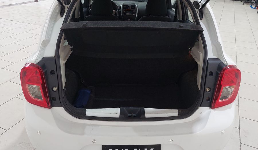 Nissan March 1.0 SV Hatchback 2016