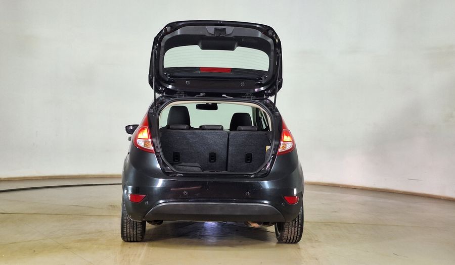 Ford Fiesta 1.6 TITANIUM Hatchback 2014