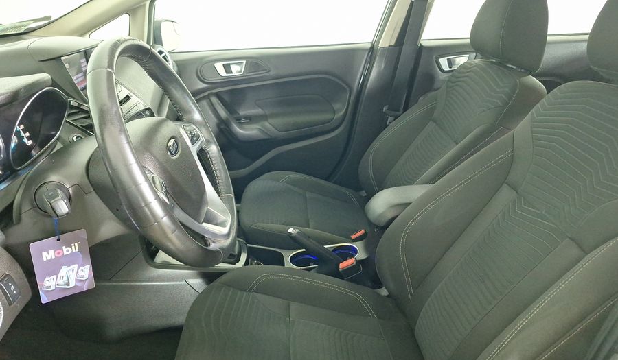 Ford Fiesta 1.6 TITANIUM Hatchback 2014