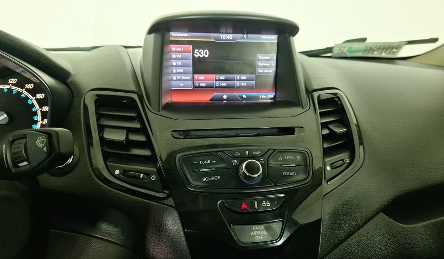 Ford Fiesta 1.6 TITANIUM Hatchback 2014