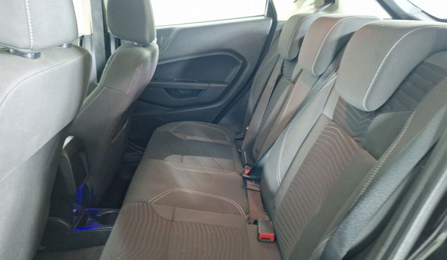 Ford Fiesta 1.6 TITANIUM Hatchback 2014