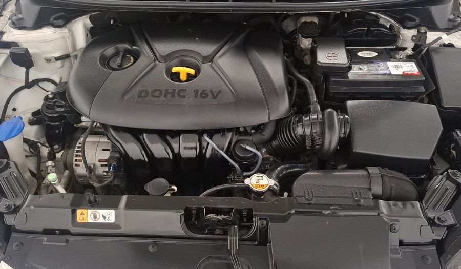 Hyundai Elantra 1.8 GLS PREMIUM AT Sedan 2015
