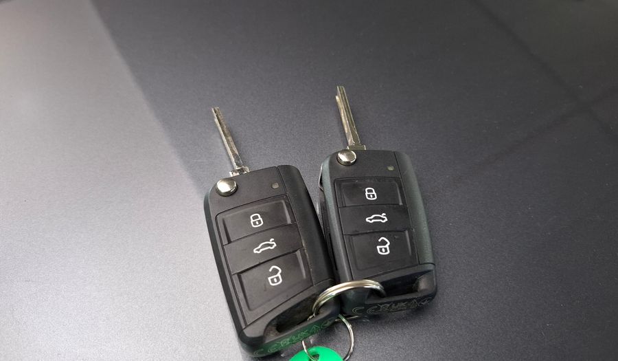 Volkswagen Virtus 1.4 250 TSI EXCLUSIVE TIPTRONIC MY24 NV Sedan 2024