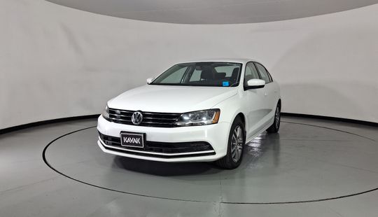 Volkswagen • Jetta