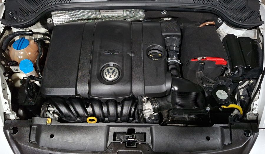 Volkswagen Beetle 2.5 SPORTLINE MT Hatchback 2016