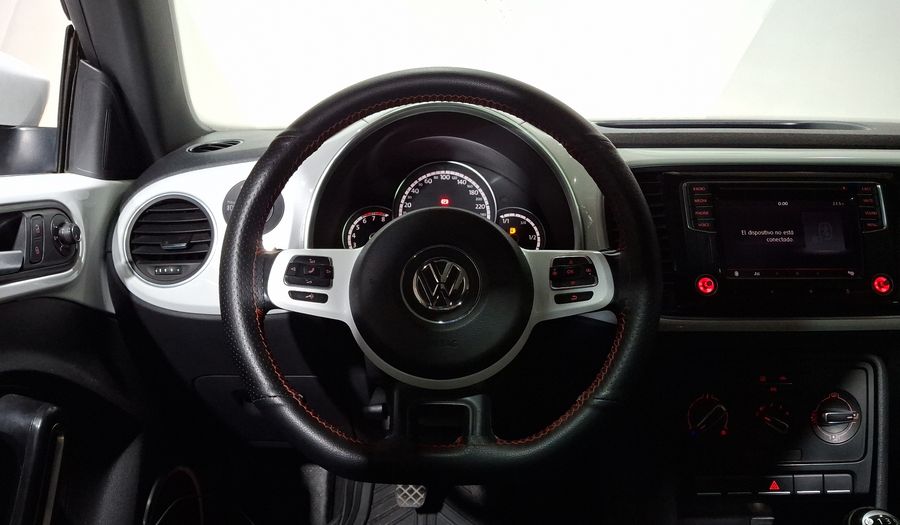 Volkswagen Beetle 2.5 SPORTLINE MT Hatchback 2016