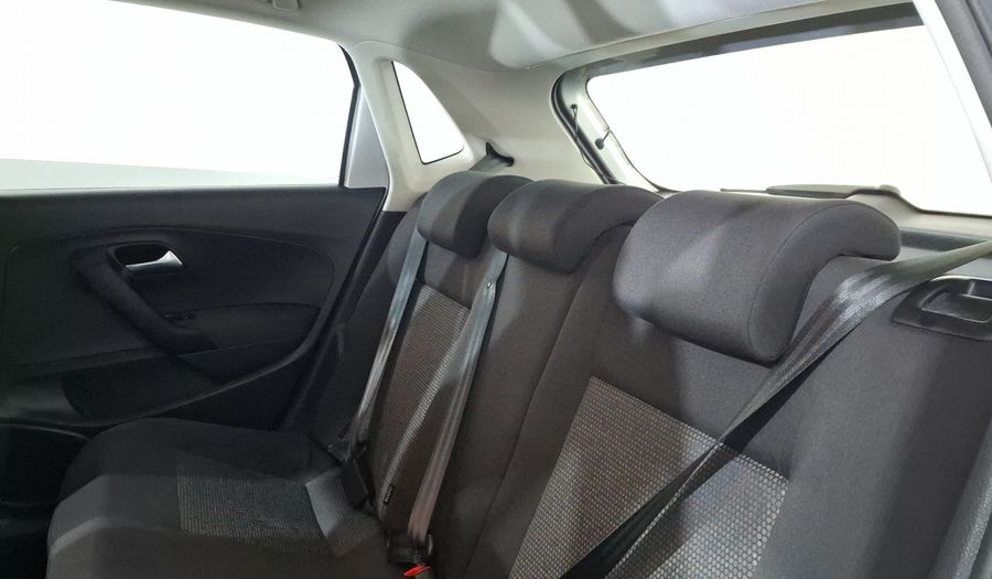 Volkswagen Polo 1.6 STARTLINE AUTO Hatchback 2022