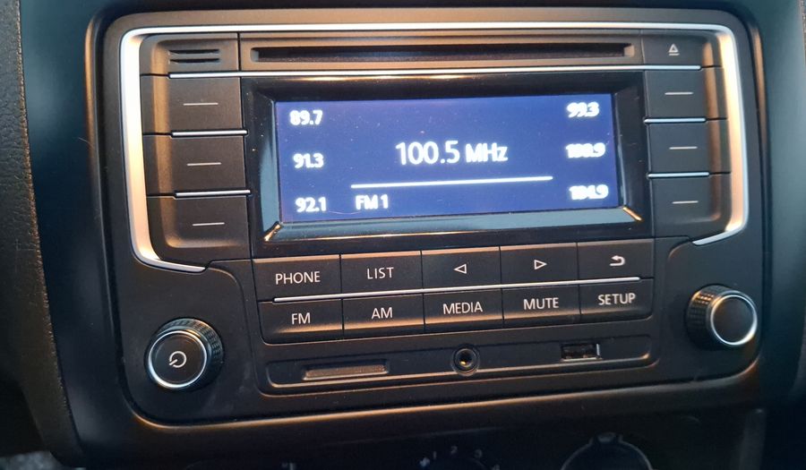 Volkswagen Polo 1.6 STARTLINE AUTO Hatchback 2022