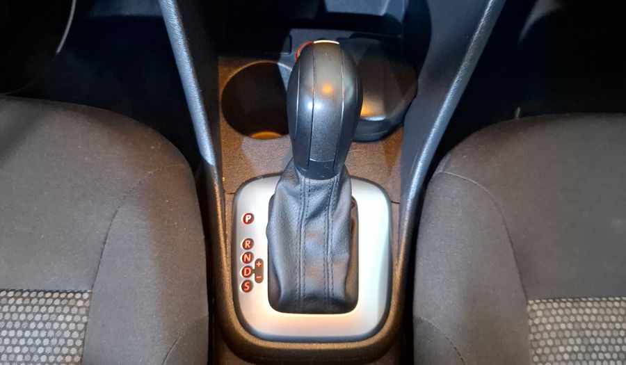 Volkswagen Polo 1.6 STARTLINE AUTO Hatchback 2022