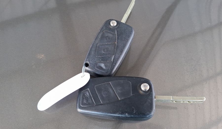 Fiat Idea 1.6 ADVENTURE 16V Minivan 2012