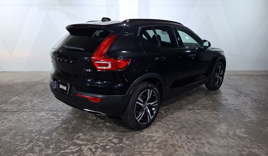 Volvo Xc40 2.0 T5 R-DESIGN AUTO 4WD Suv 2020