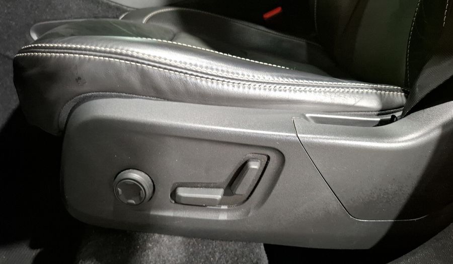 Volvo Xc40 2.0 T5 R-DESIGN AUTO 4WD Suv 2020