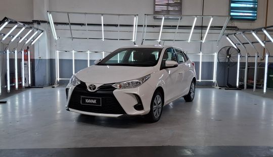 Toyota • Yaris