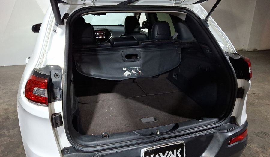 Jeep Cherokee 2.4 LIMITED PREMIUM 4X2 Suv 2016