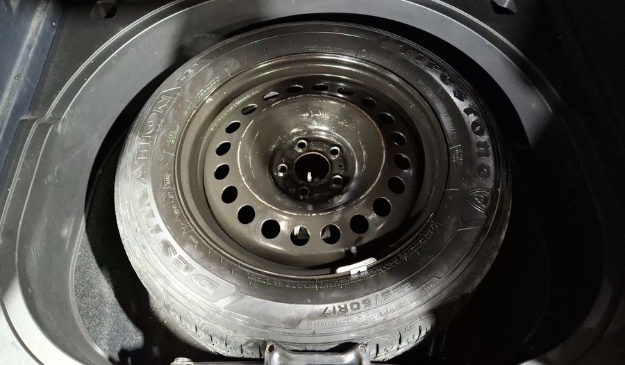 Jeep Cherokee 2.4 LIMITED PREMIUM 4X2 Suv 2016