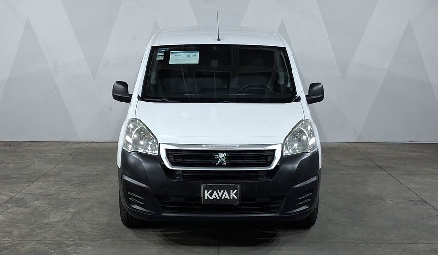 Peugeot Partner 1.6 HDI MAXI DIESEL 5P MT Van 2017