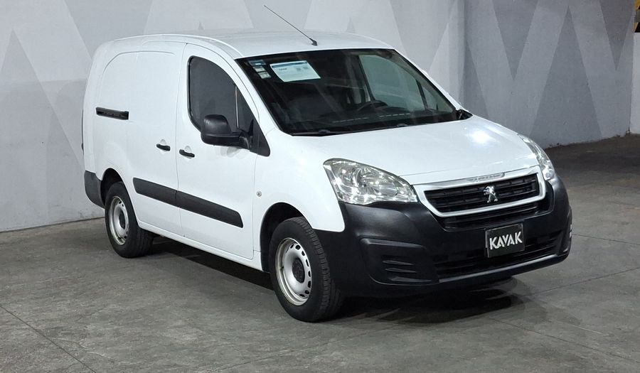 Peugeot Partner 1.6 HDI MAXI DIESEL 5P MT Van 2017