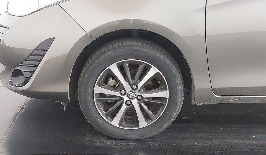 Toyota Yaris 1.5 XS CONNECT CVT Hatchback 2020