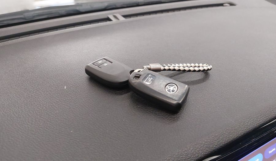 Toyota Yaris 1.5 XS CONNECT CVT Hatchback 2020